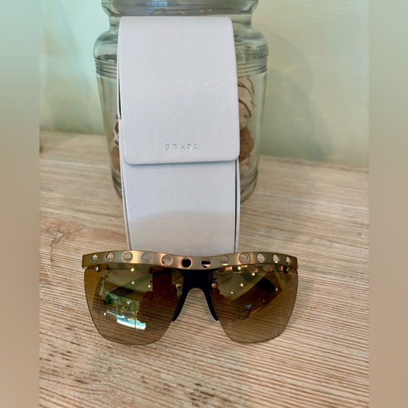 Prada Sunglasses with Case - Picture 4 of 9